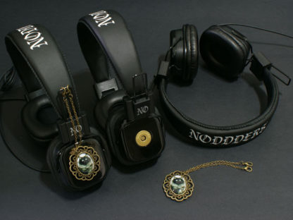 Black cat gothic headphones